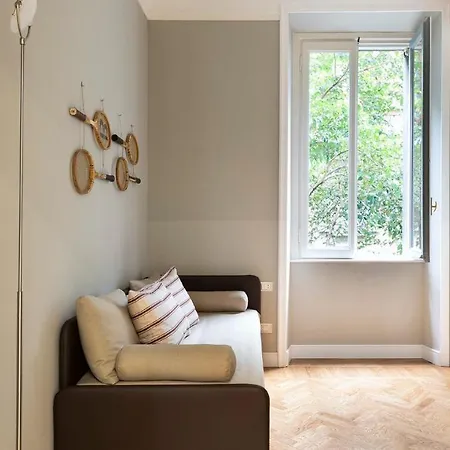 Apartment Plum Guide - Cumulonimbus